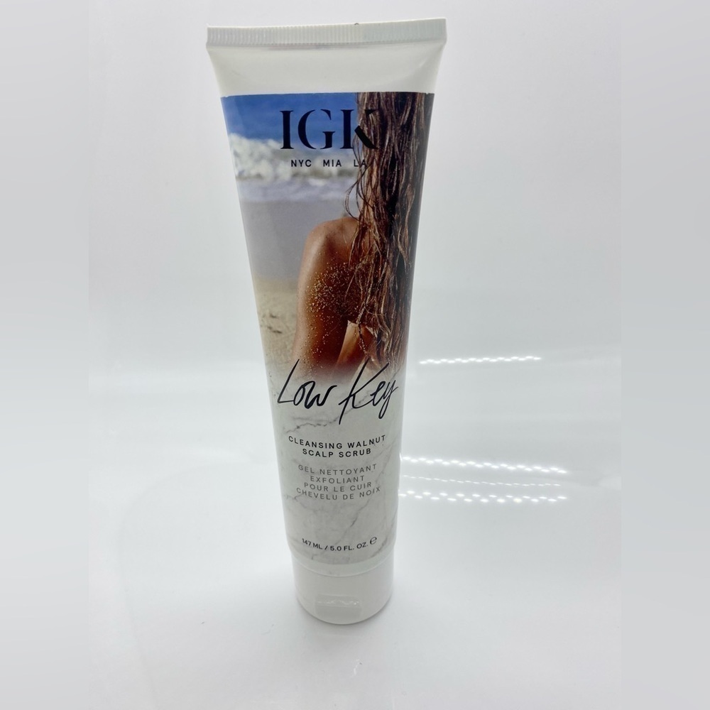 IGK Low Key Cleansing Walnut Scalp Scrub 5 Oz - Picture 1 of 2